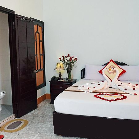 Nhat Le Hotel Hue Exterior foto