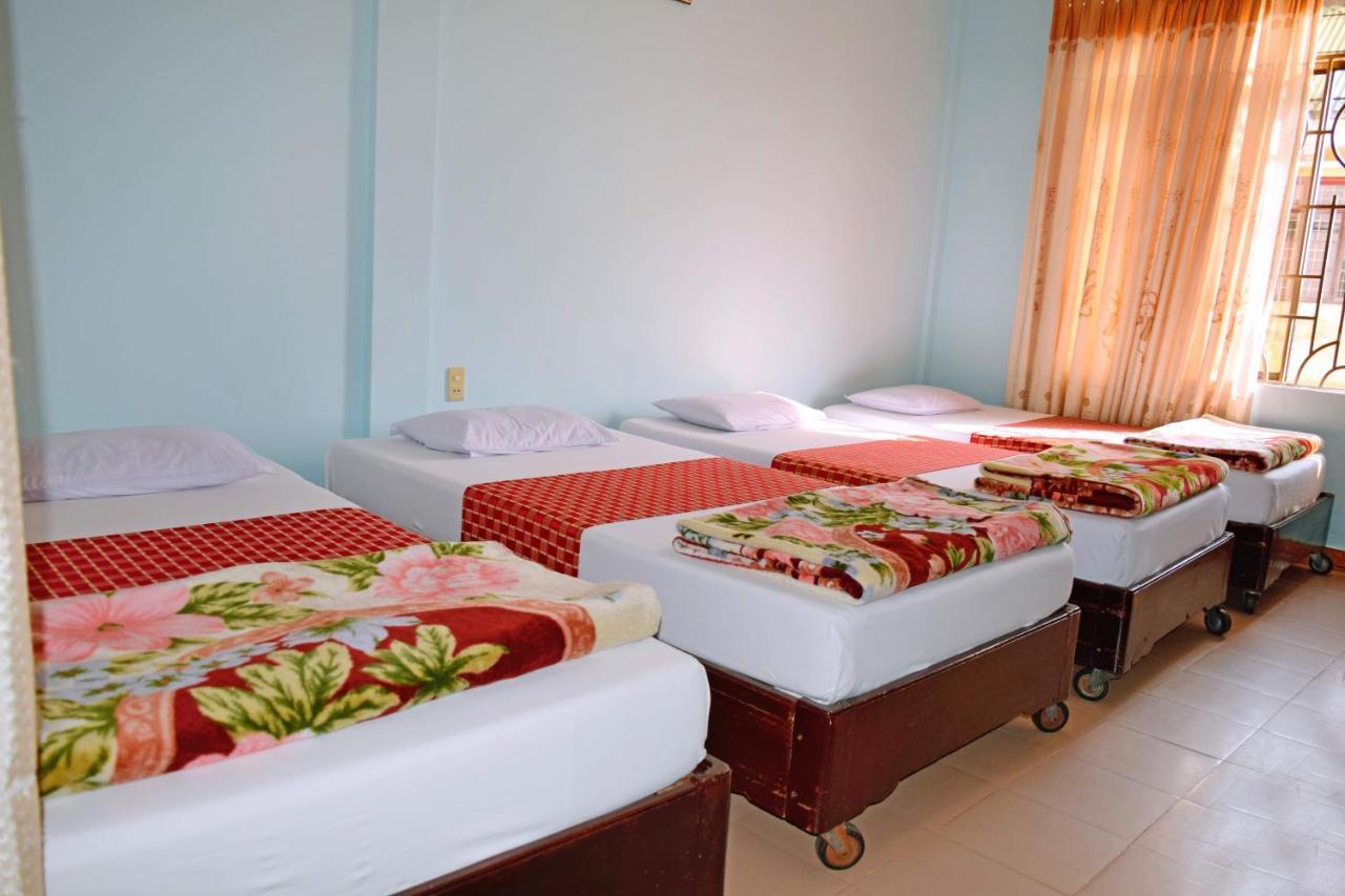 Nhat Le Hotel Hue Exterior foto
